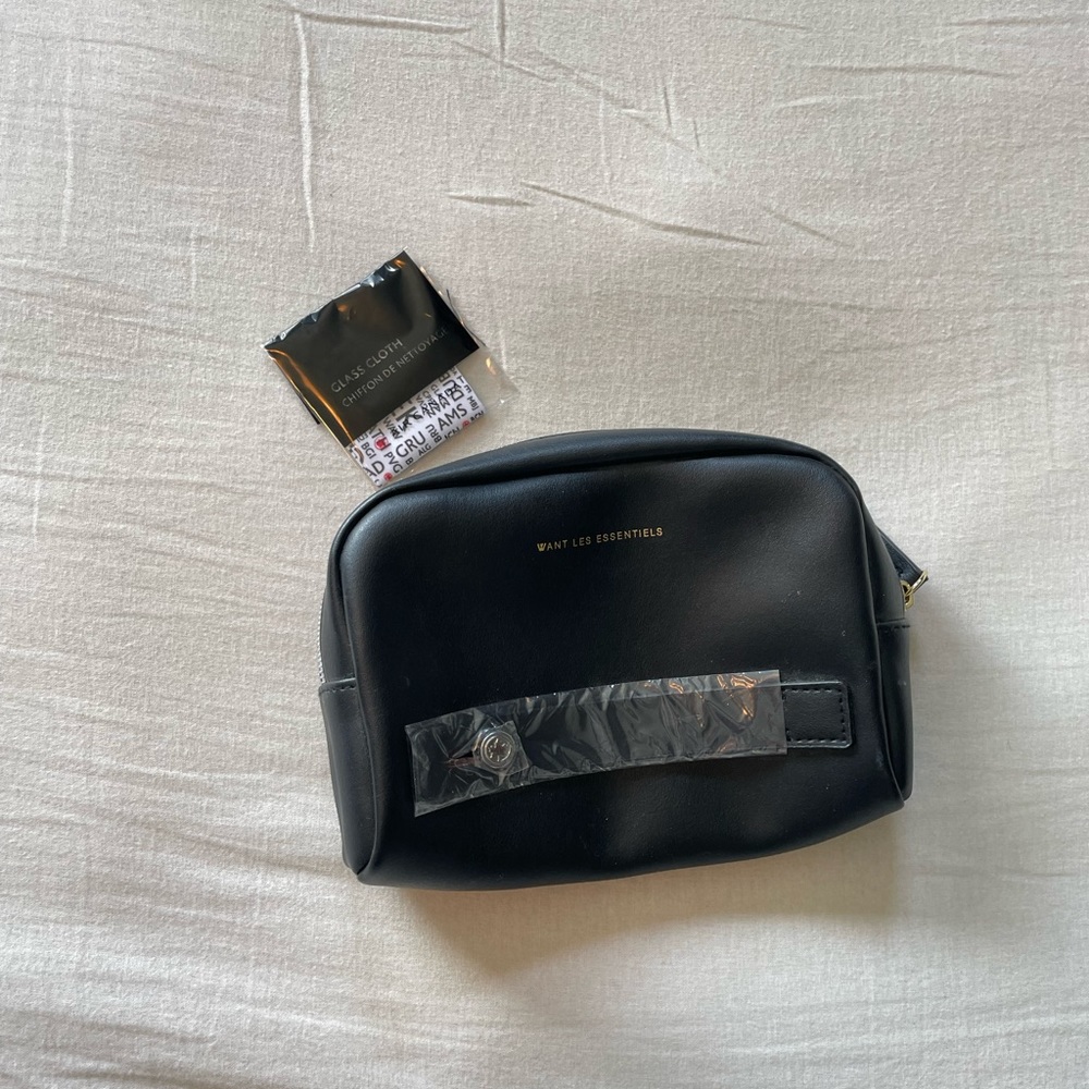 **3/$15** 
Travel pouch